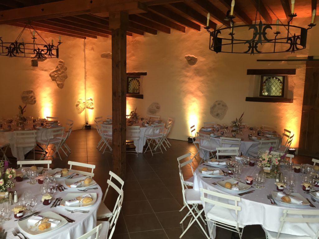 Animation du mariage de Aurélie et Vincent par Dj Yan's de Bordeaux. 
Crédit photo : Dj Yan's de Bordeaux