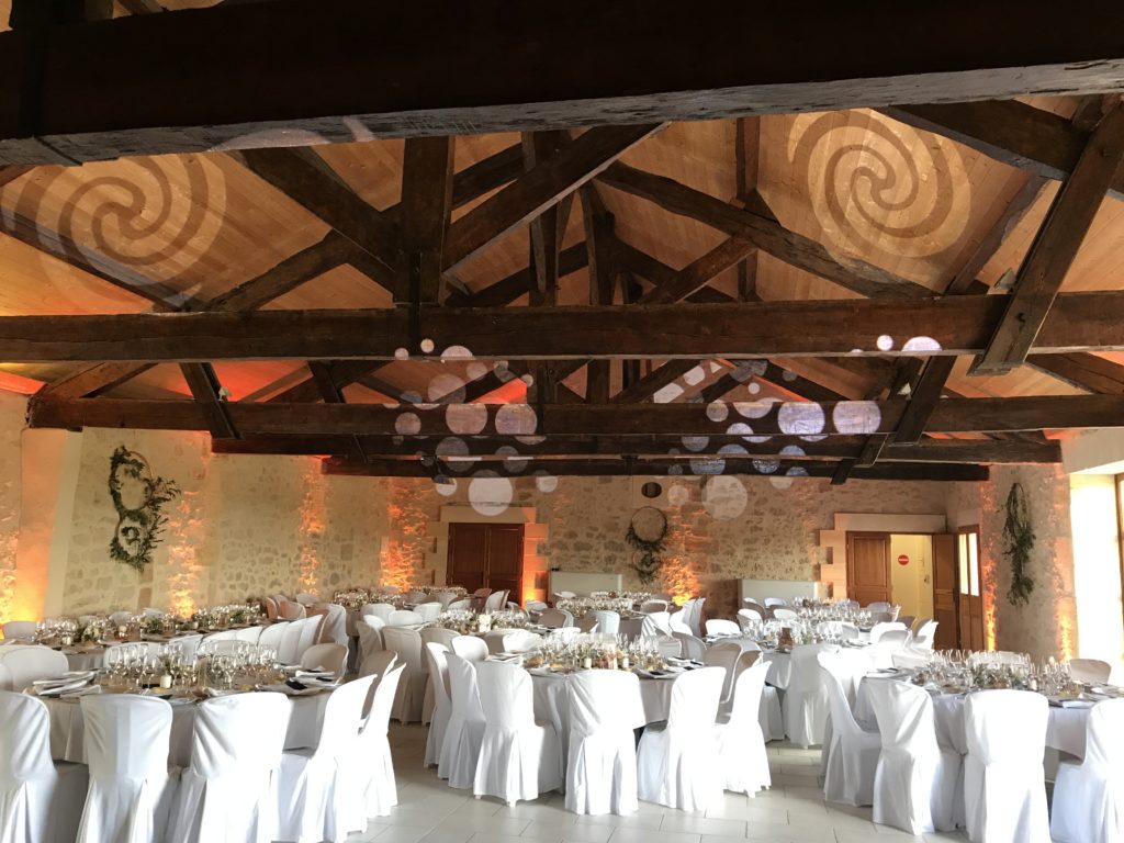 Animation son et lumière du mariage de Fanny et Sébastien au château Flojague par DJ YAN'S DE BORDEAUX 