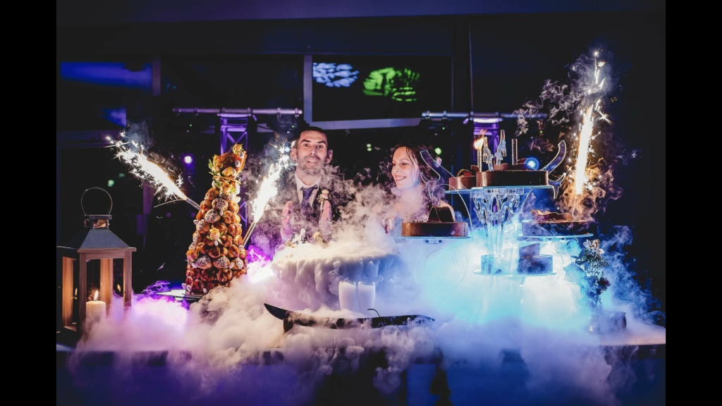 Animation son et lumière au mariage de Anne-Sophie et Mathieu à Cambes (Grionde). 
Crédit photo : Yann TEXIER